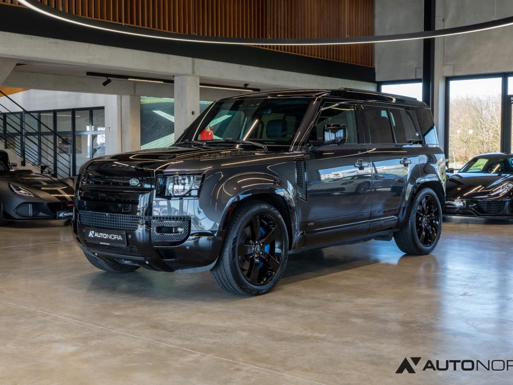 Land Rover Defender 110