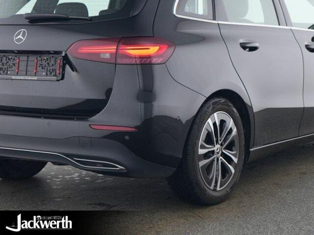 Mercedes-Benz B-Klasse B 180 Progressive B 180 d Sedan