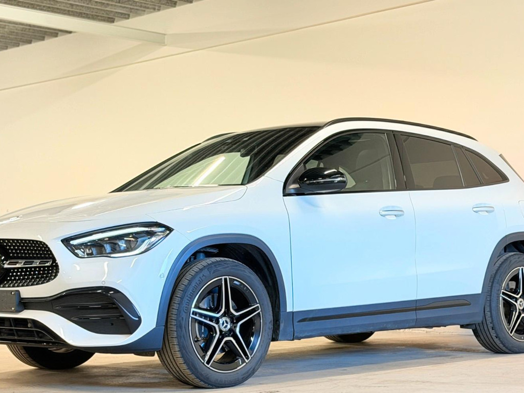 Mercedes-Benz GLA-Klasse GLA 250 AMG Line GLA 250 e