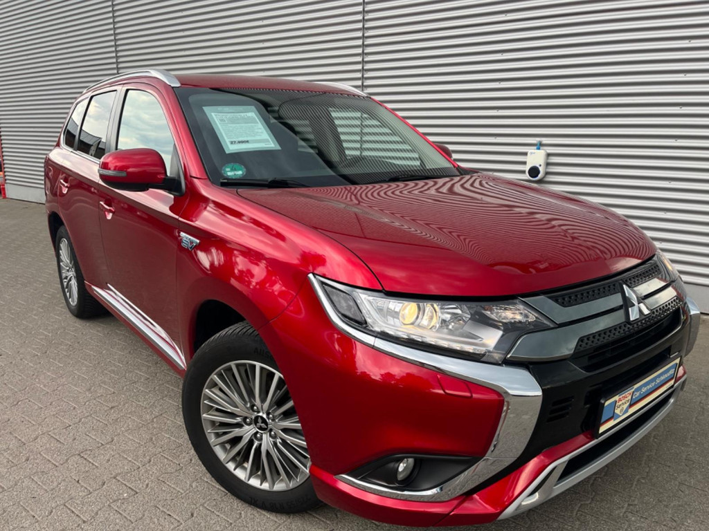 Mitsubishi Outlander PHEV 4WD MIVEC