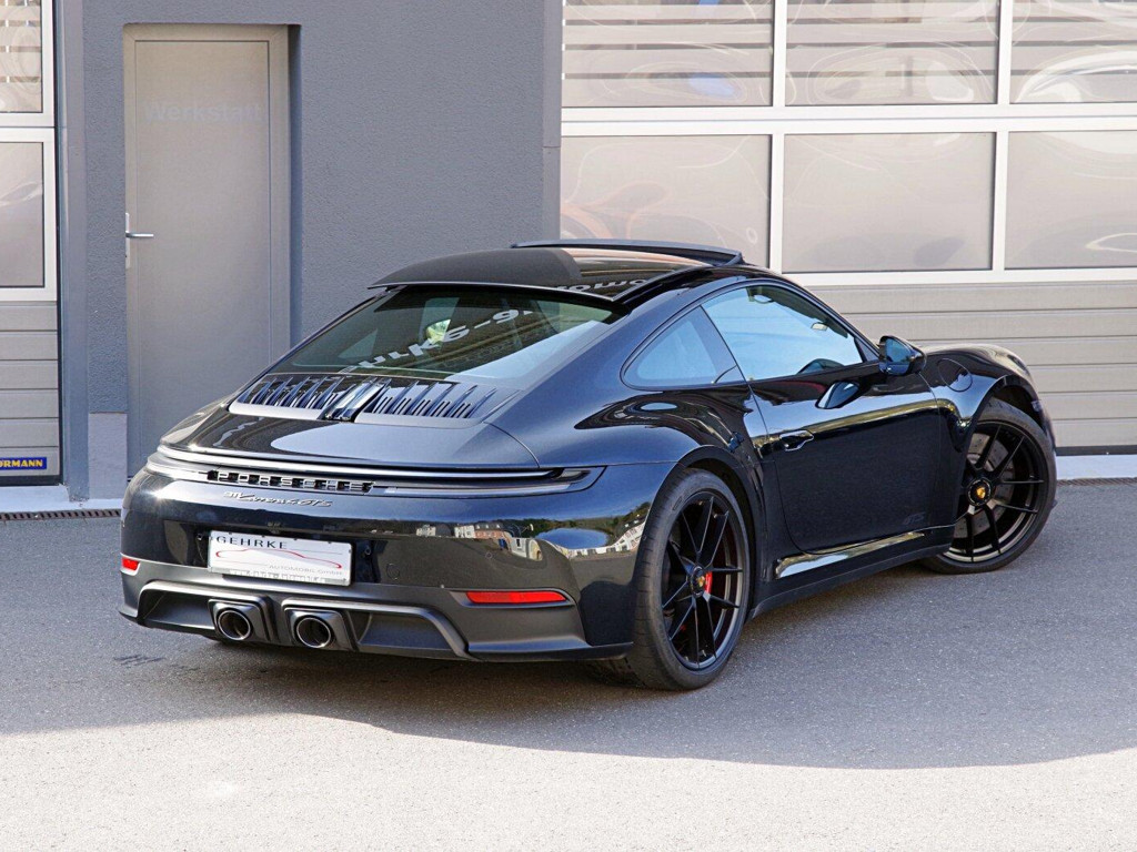 Porsche 992