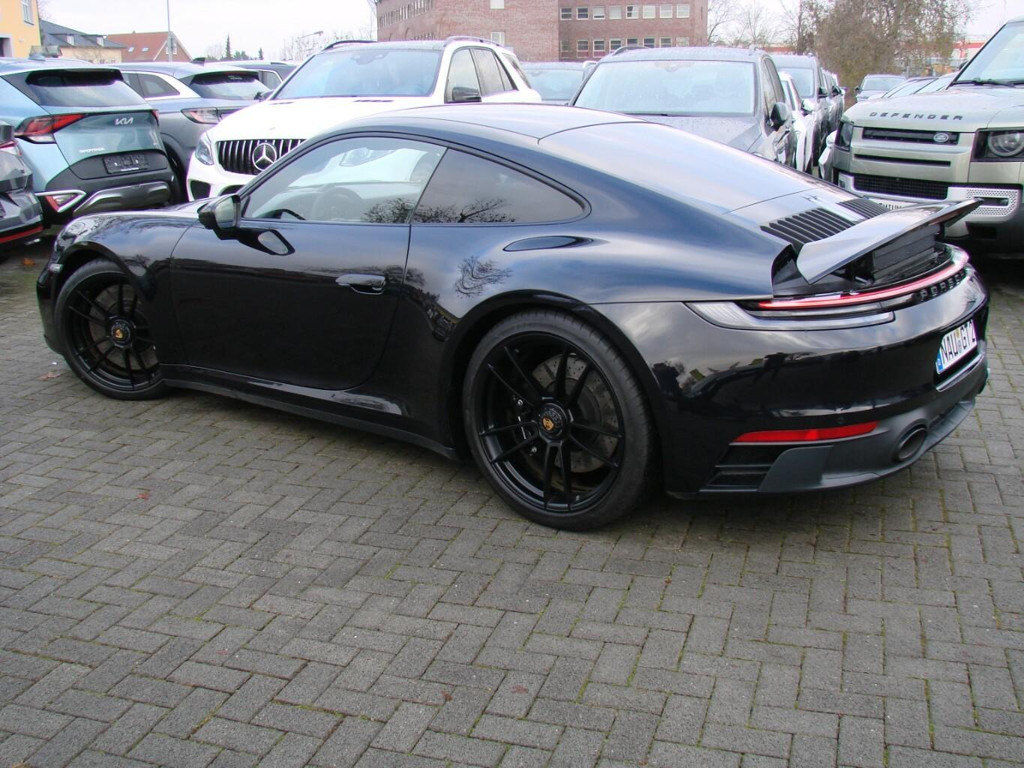 Porsche 992
