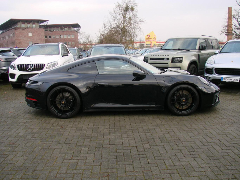Porsche 992