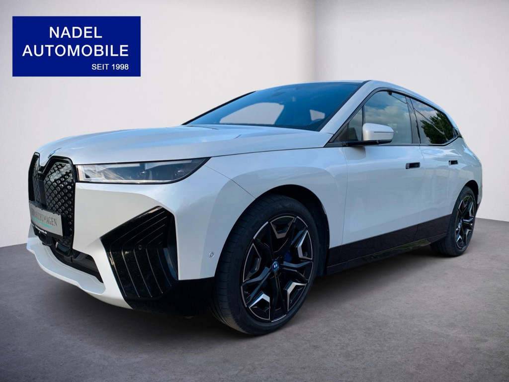 BMW iX xDrive
