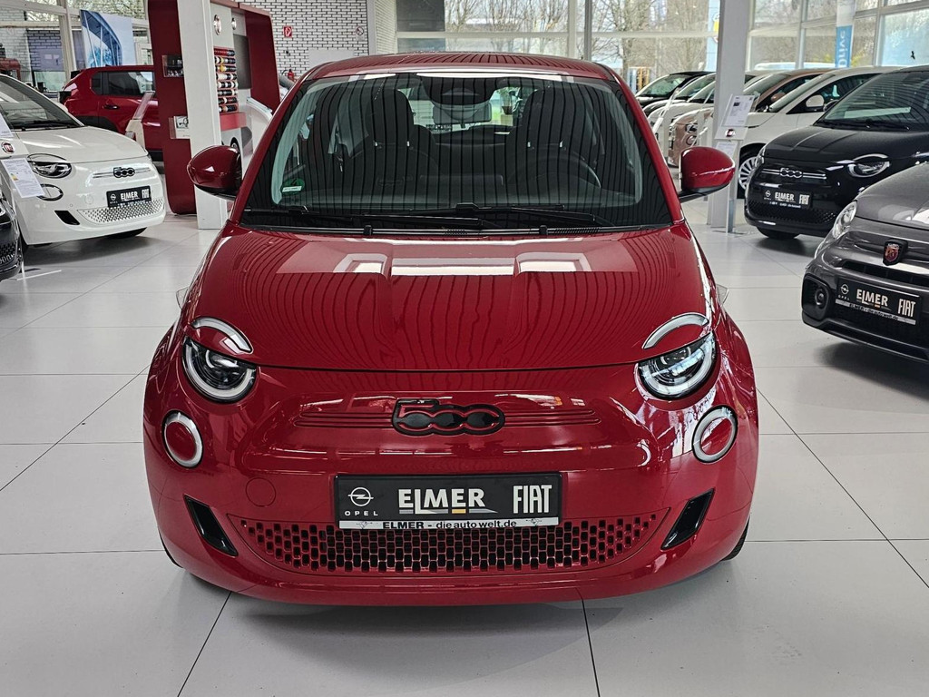 Fiat 500e RED 42 kWh