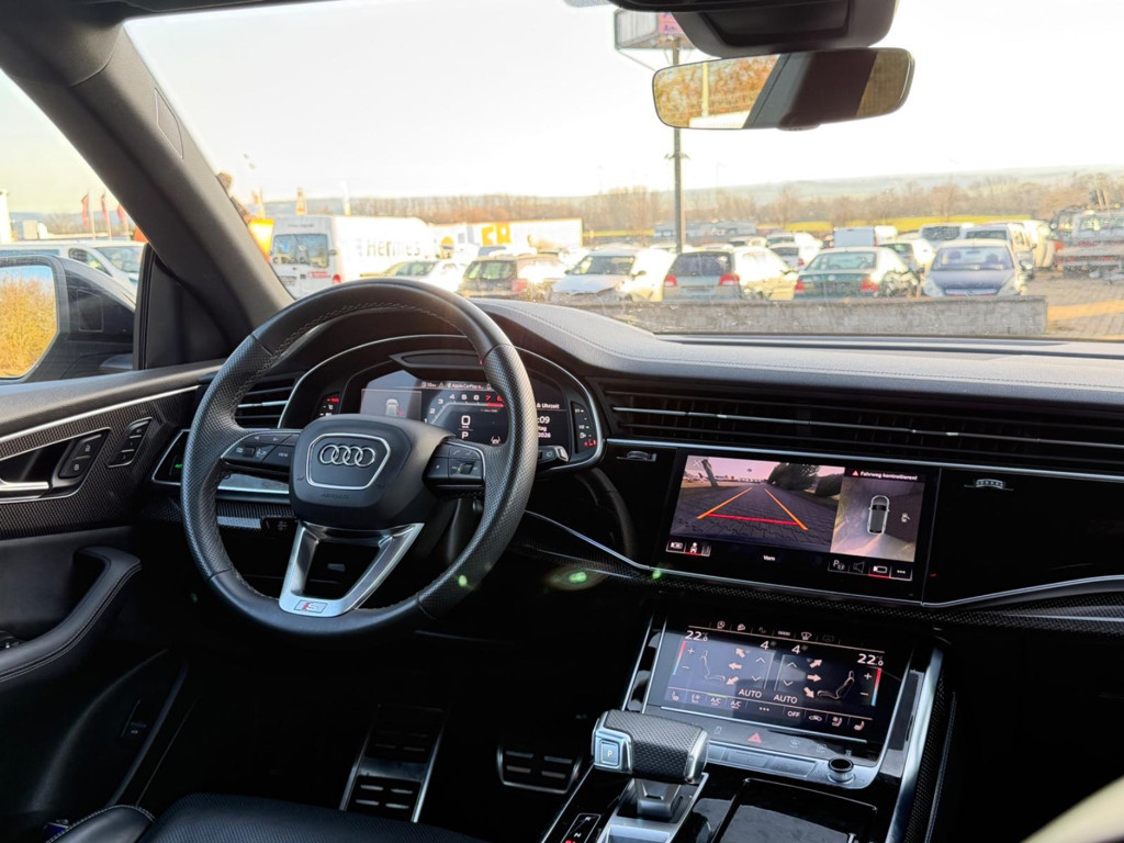Audi SQ8