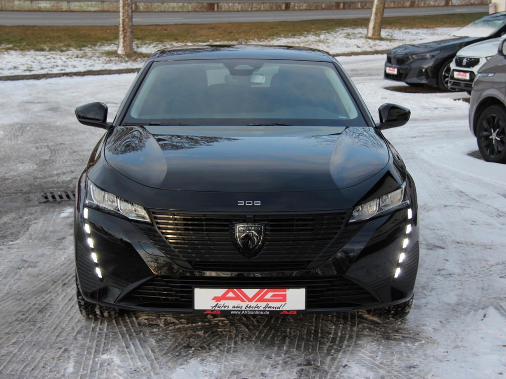 Peugeot e-308