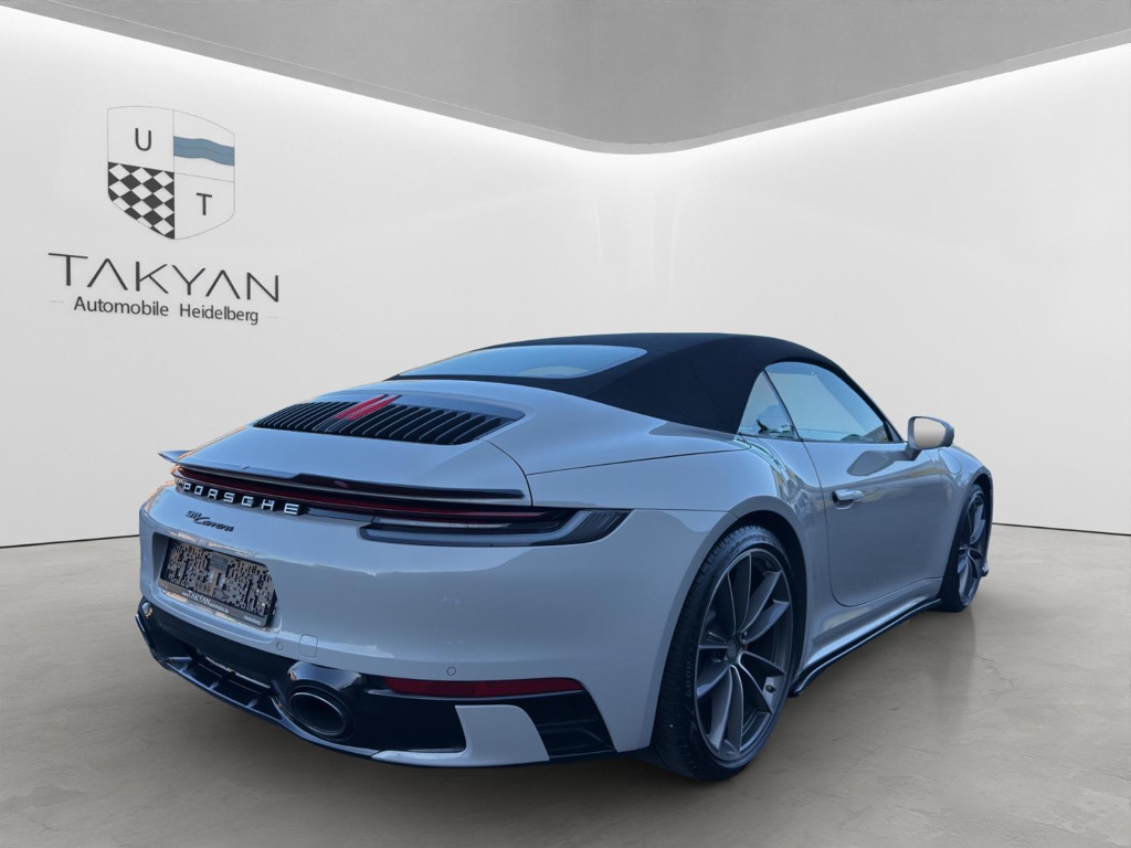 Porsche 992