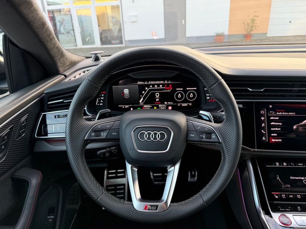 Audi RS Q8