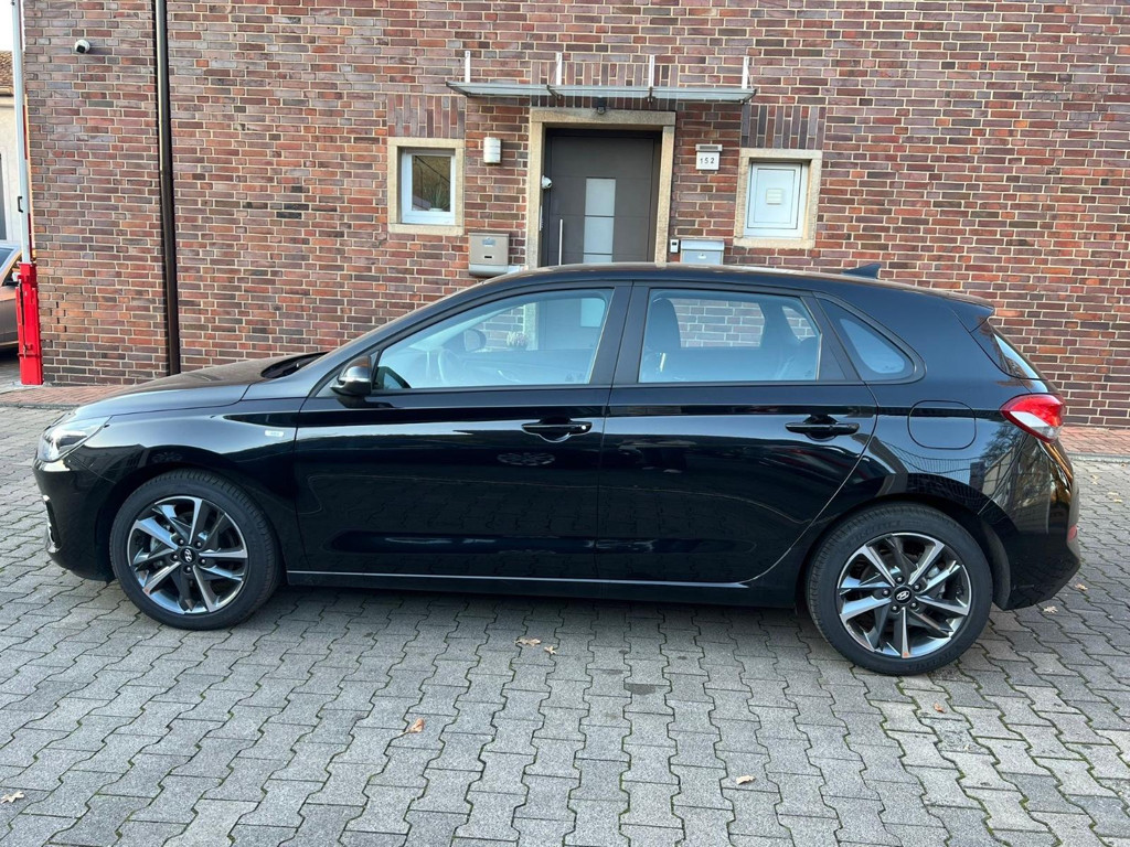 Hyundai i30 Trend Hybrid