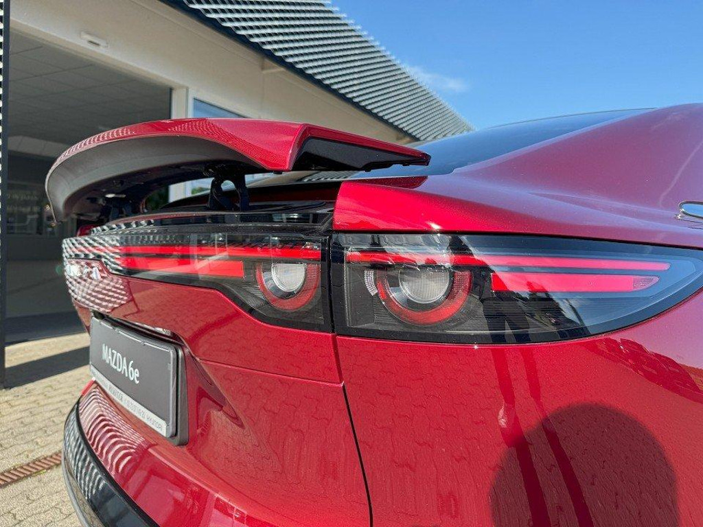 Mazda 6e