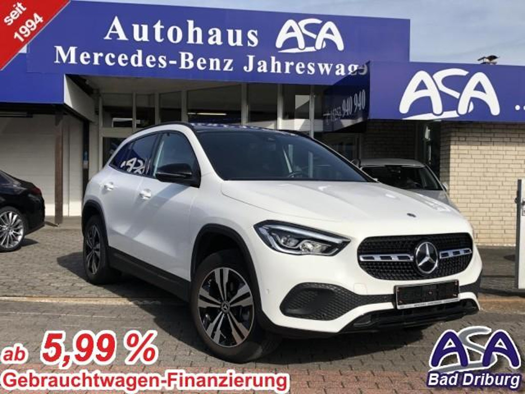Mercedes-Benz GLA-Klasse GLA 200 Modelljahr 2022+Night+Pano+Kamera+AHK+To