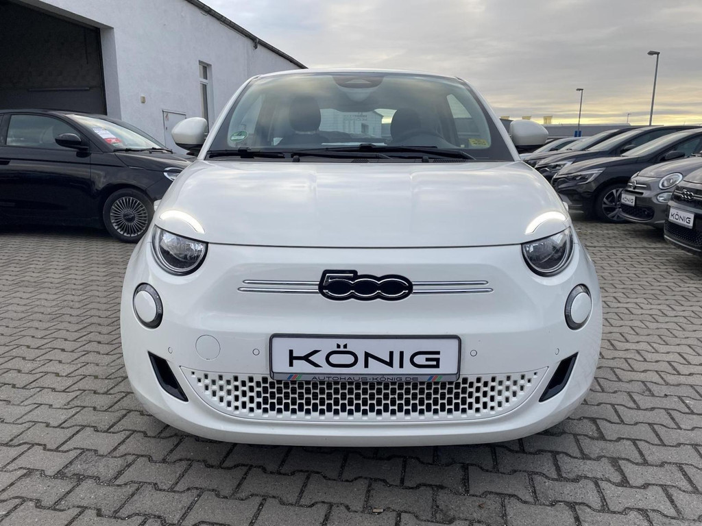 Fiat 500e Neuer 500 Elektro 320km Reichweite