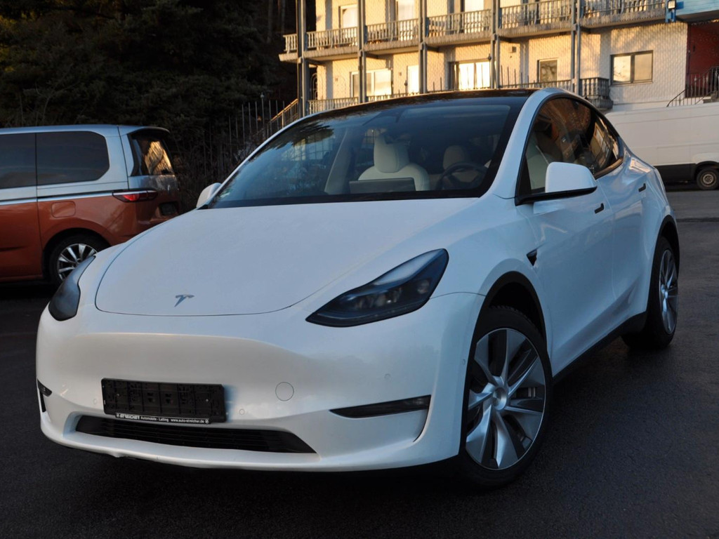 Tesla Model Y Long Range Dual Motor AWD