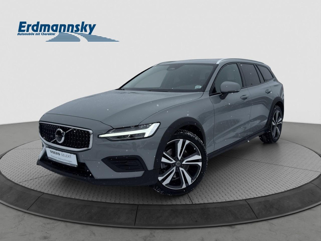 Volvo V60 Cross Country AWD Plus
