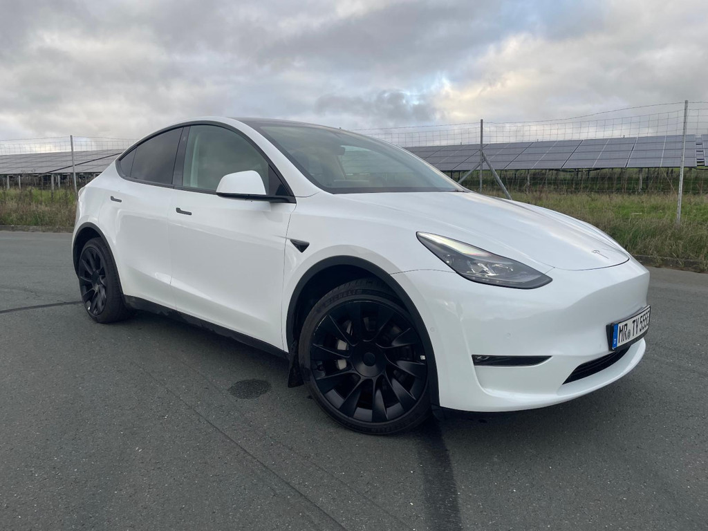Tesla Model Y Long Range Dual Motor AWD