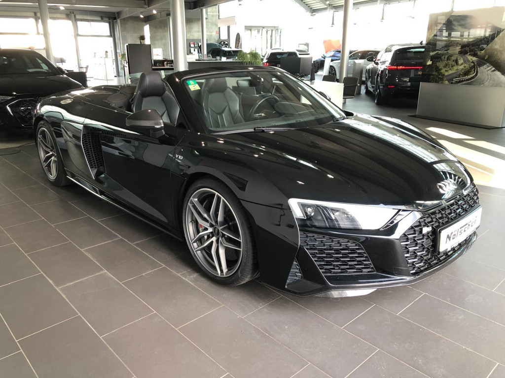 Audi R8