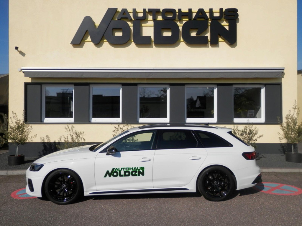 Audi RS4 Avant Quattro