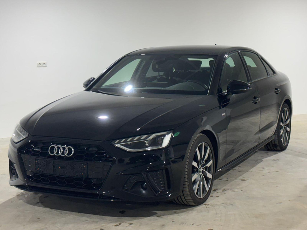 Audi A4 Sedan Quattro S-Line 40 TDI
