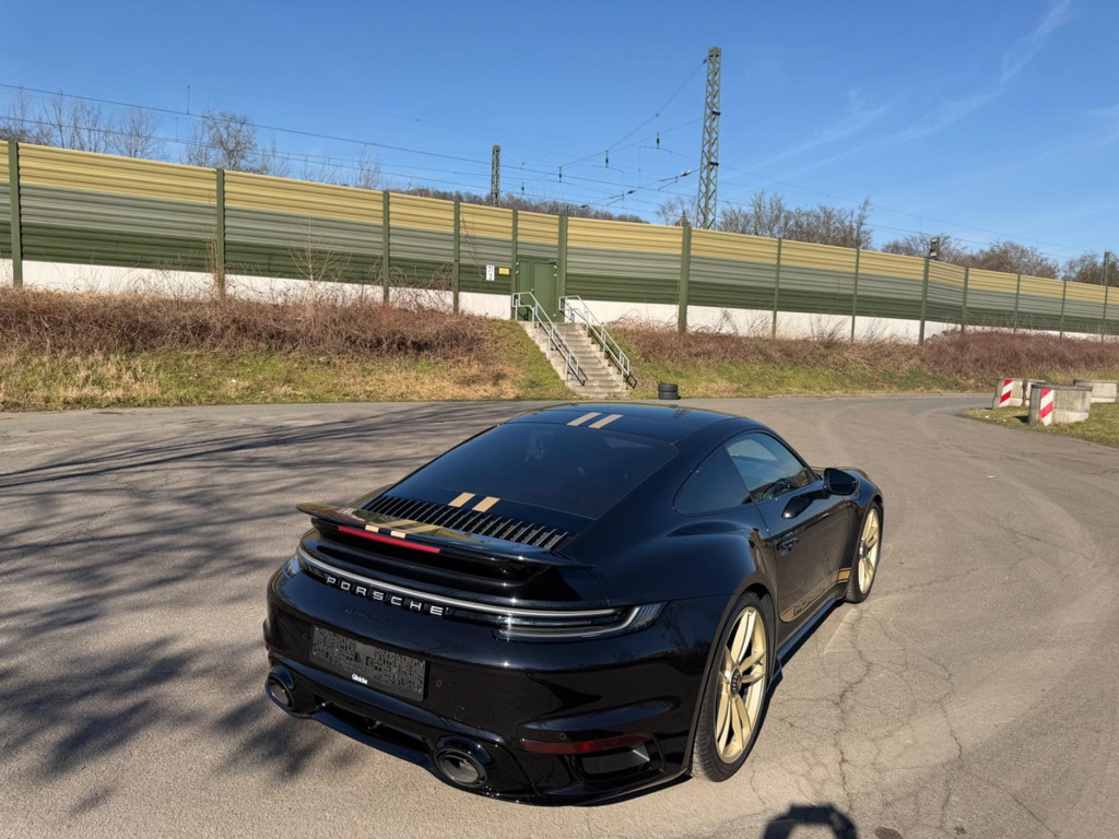 Porsche 992
