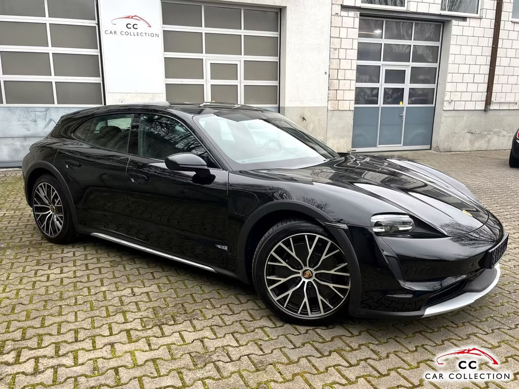 Porsche Taycan Cross Turismo 4