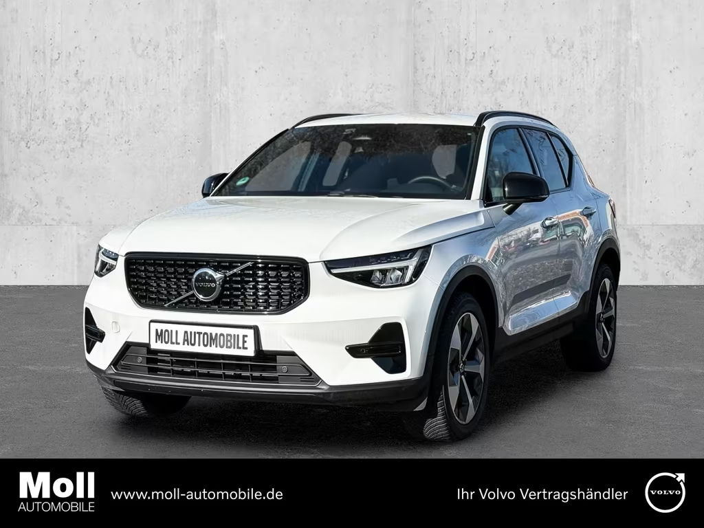 Volvo XC40 Plus Dark
