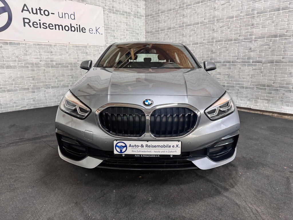 BMW 1 Serie 118 Sport Line Sedan 118i