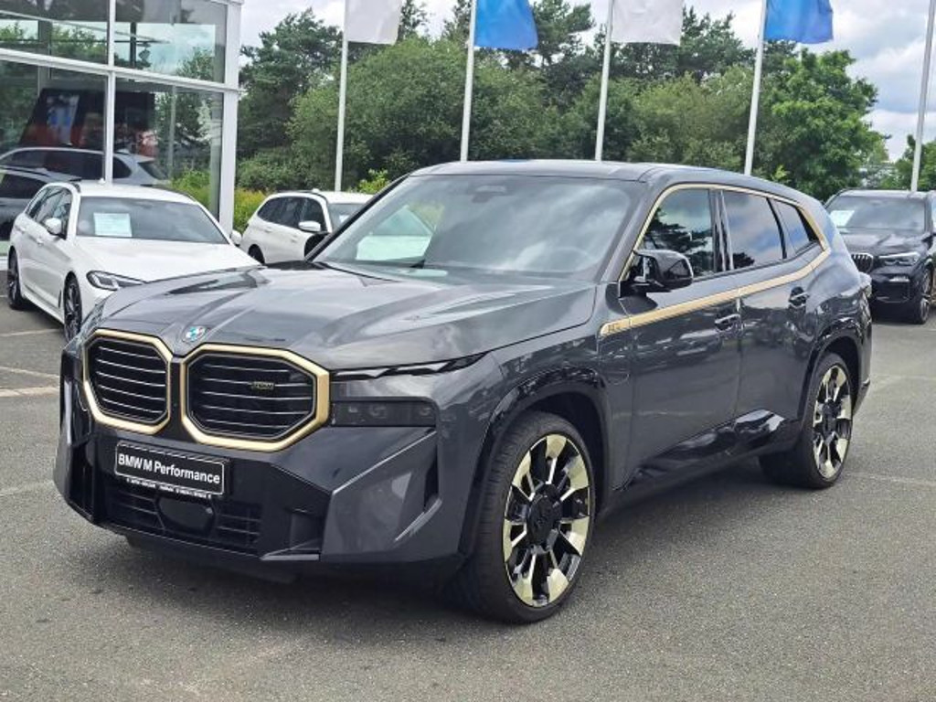 BMW XM