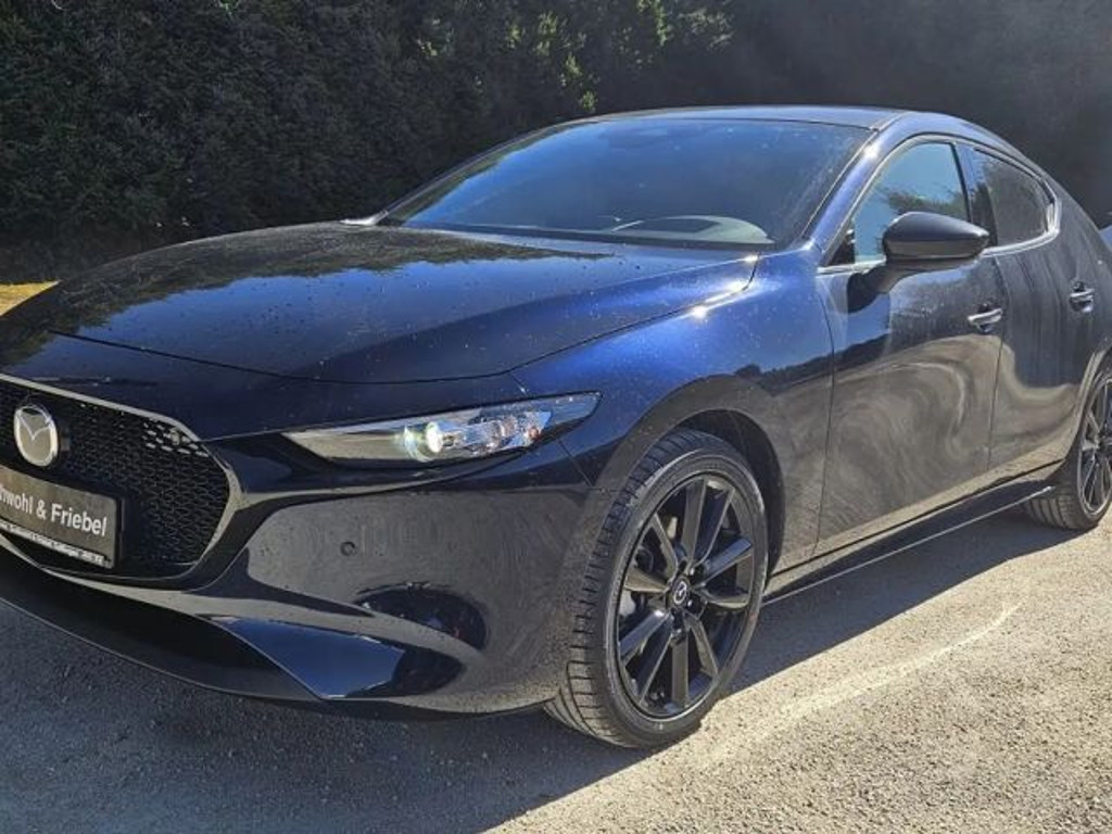 Mazda 3 SkyActiv 4WD Homura e-Skyactiv