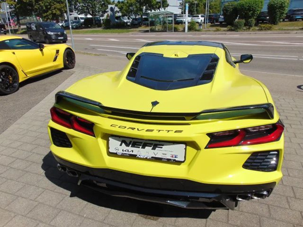 Corvette C8