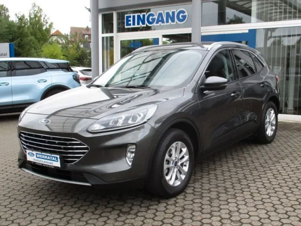 Ford Kuga 4x4 Titanium Hybrid AWD