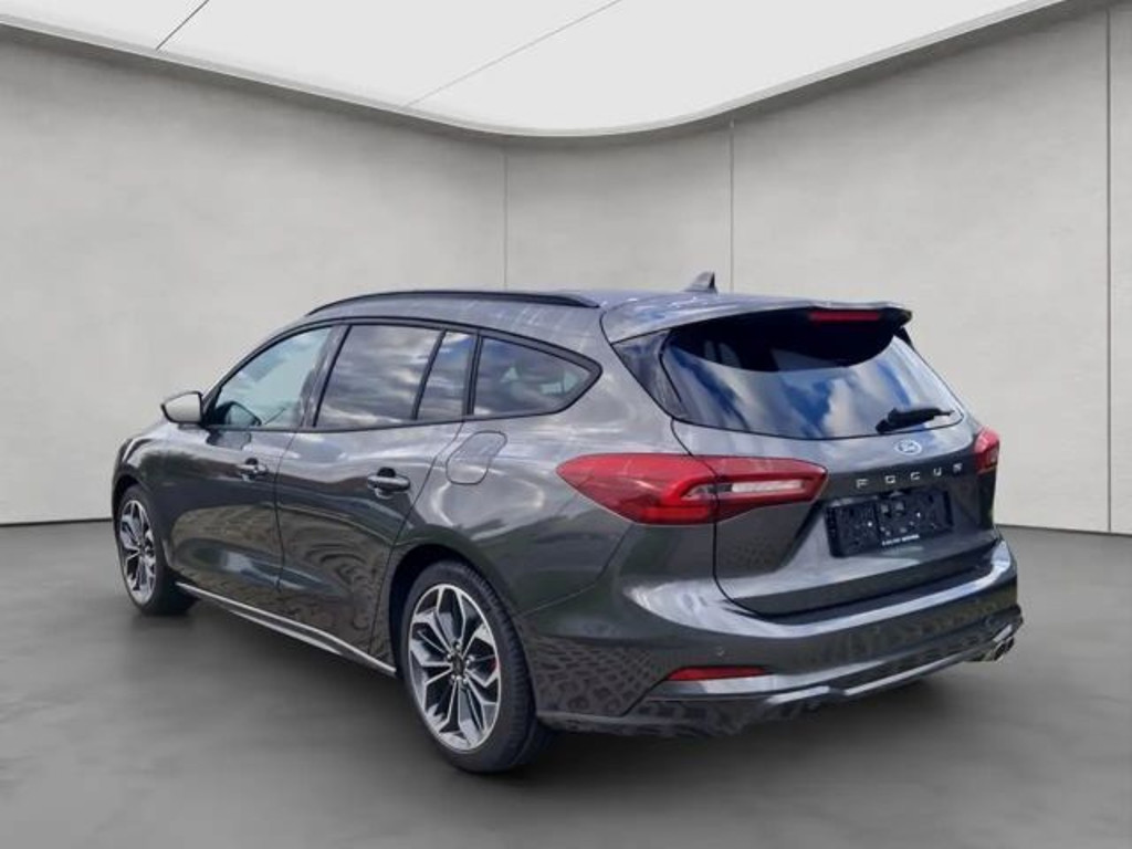 Ford Focus EcoBoost Wagon ST Line