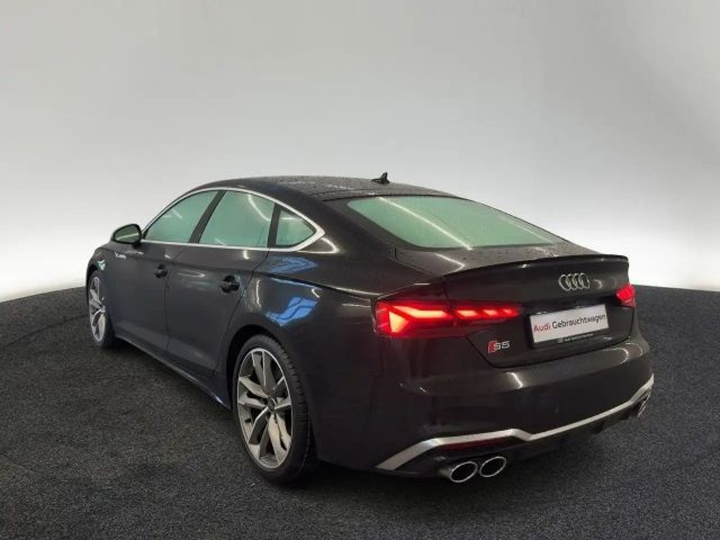 Audi S5