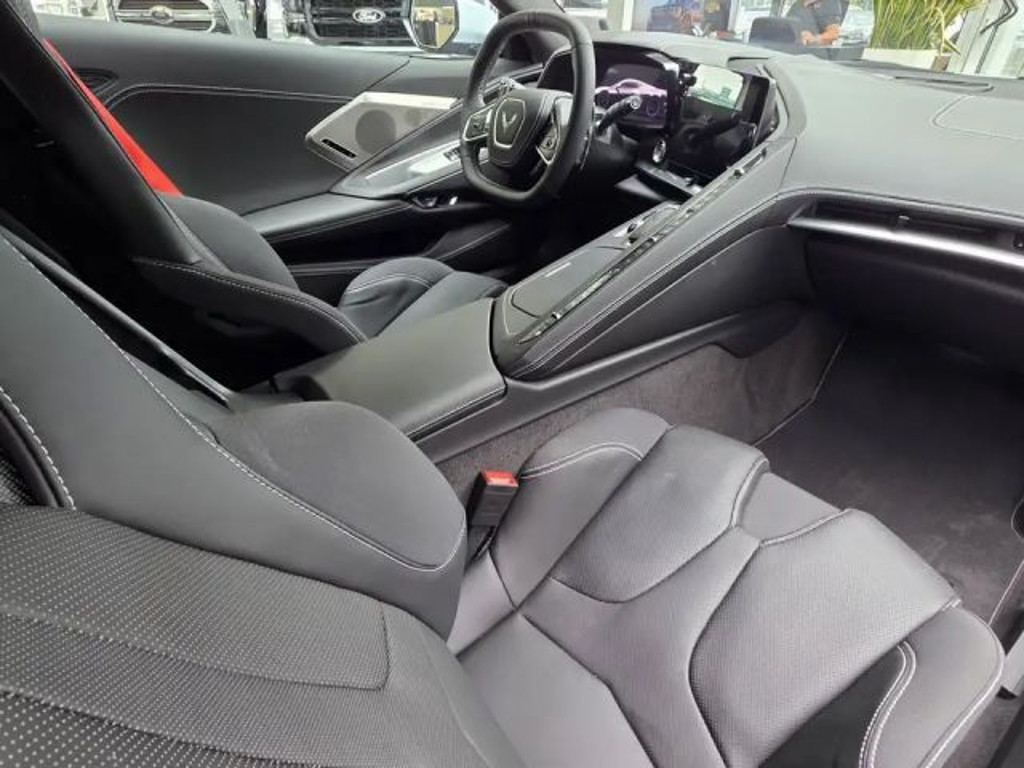 Corvette C8