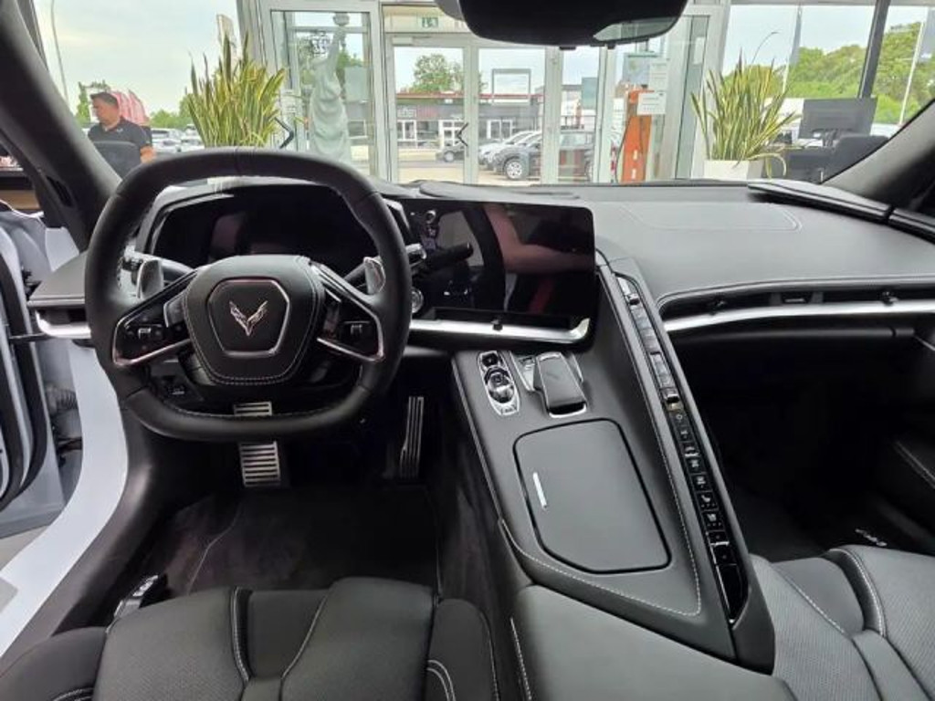 Corvette C8