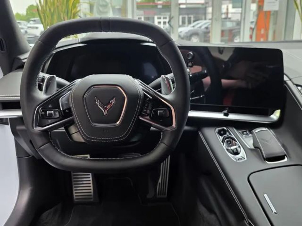 Corvette C8