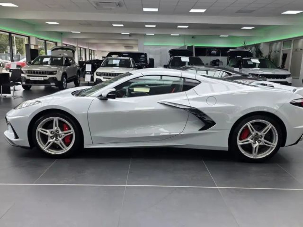 Corvette C8