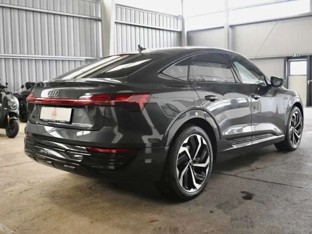 Audi Q8 e-tron
