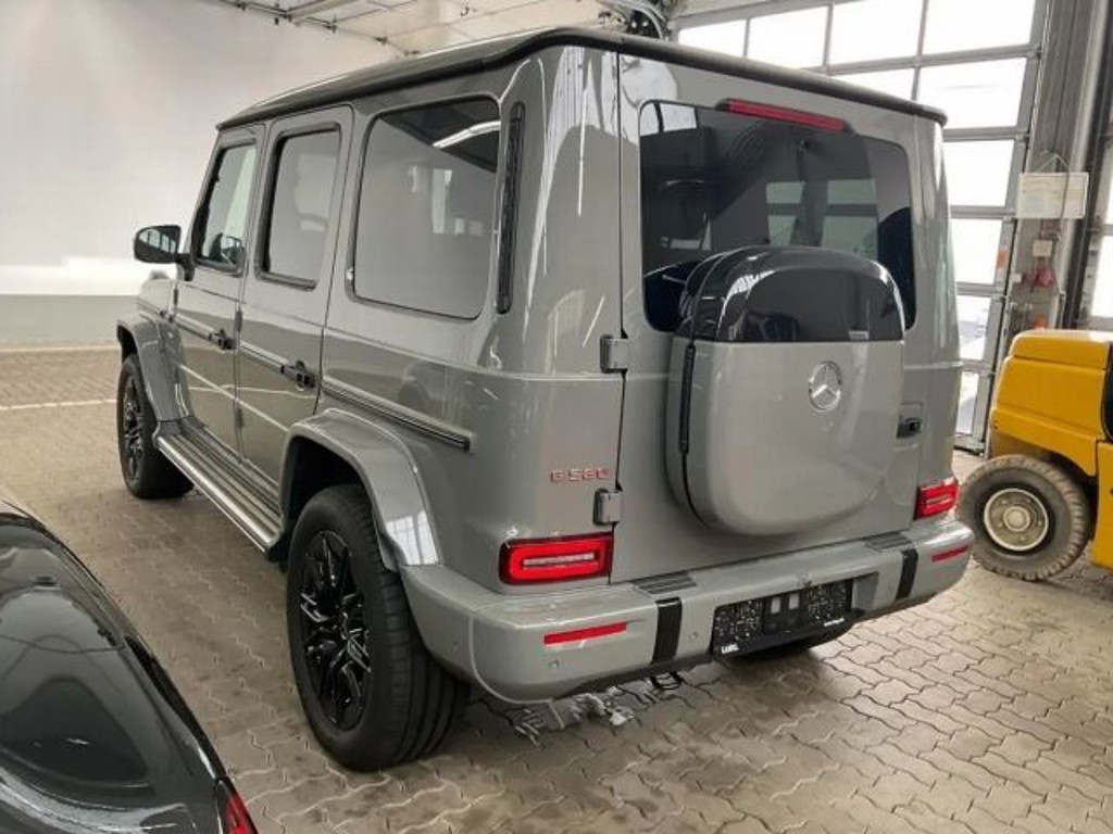 Mercedes-Benz G-Klasse