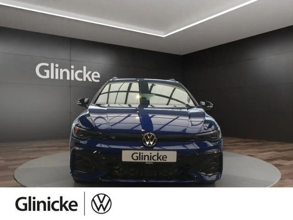 Volkswagen Golf Variant R-Line
