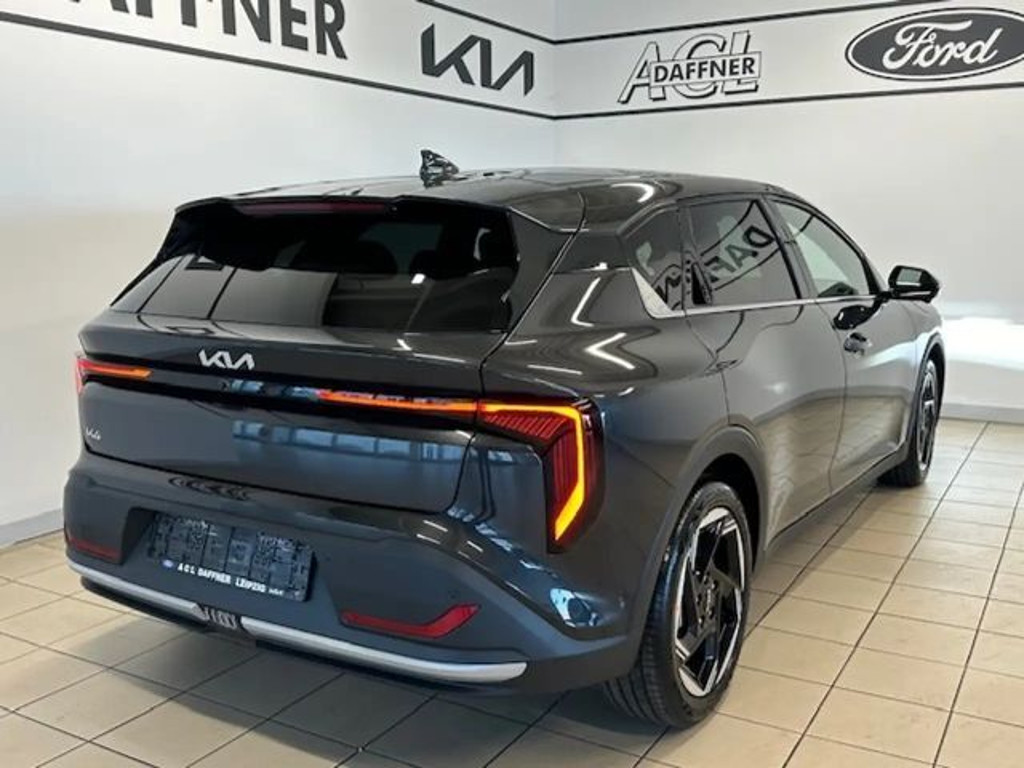 Kia K4
