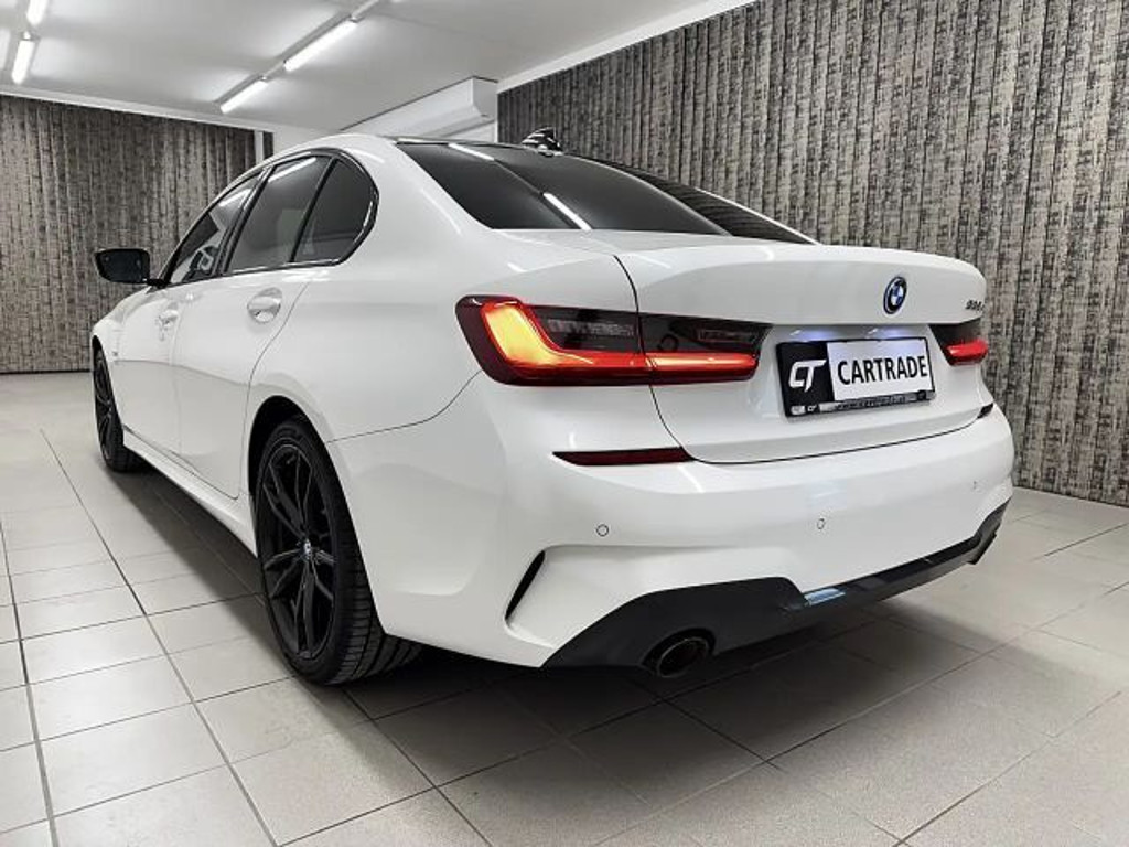 BMW 3 Serie 330 M-Sport Sedan 330e