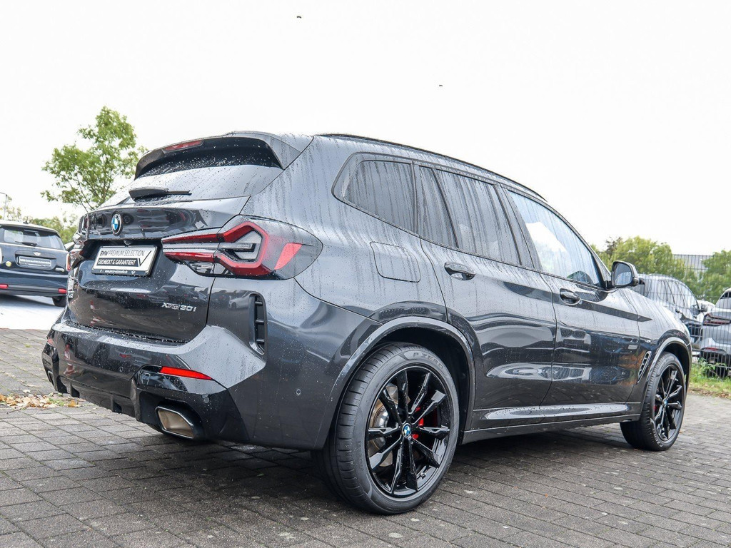 BMW X3 xDrive30i