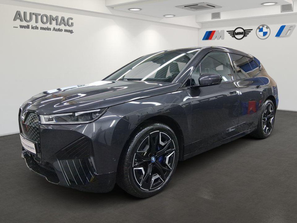 BMW iX xDrive40