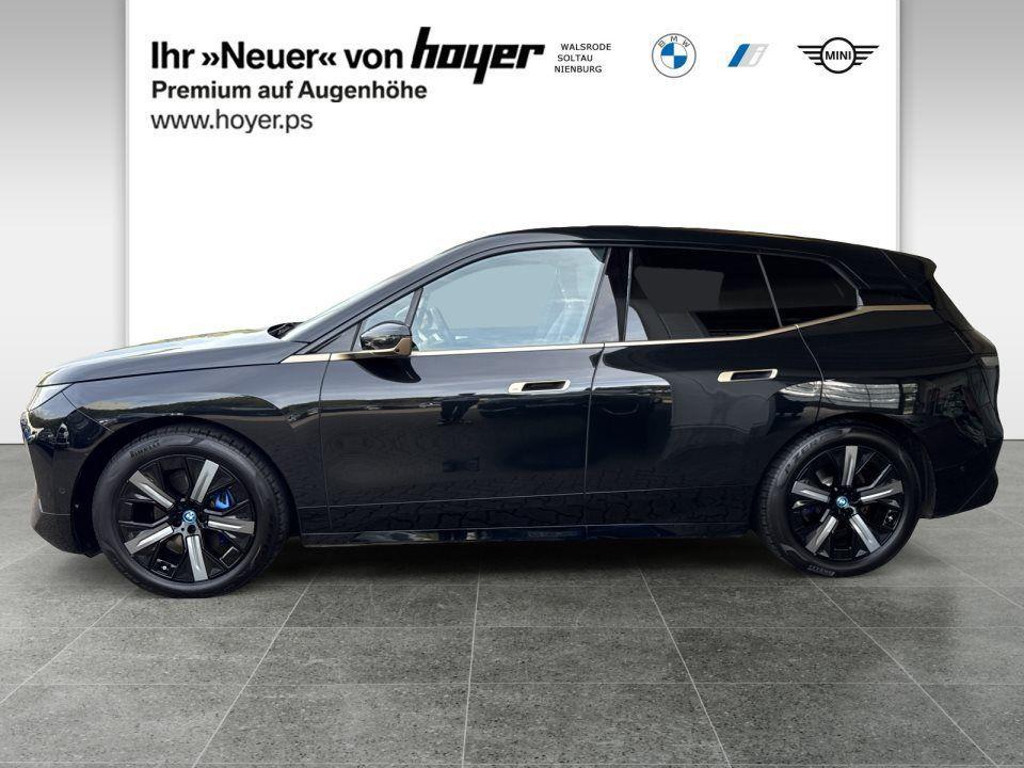 BMW iX