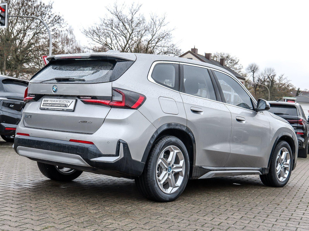 BMW iX1 xDrive30