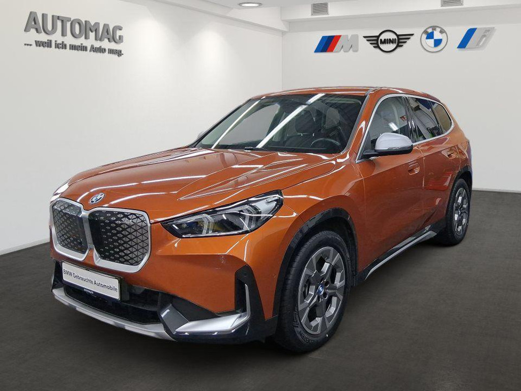 BMW iX1 xDrive30