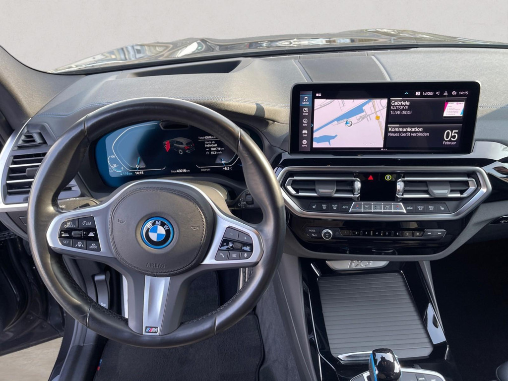 BMW iX3