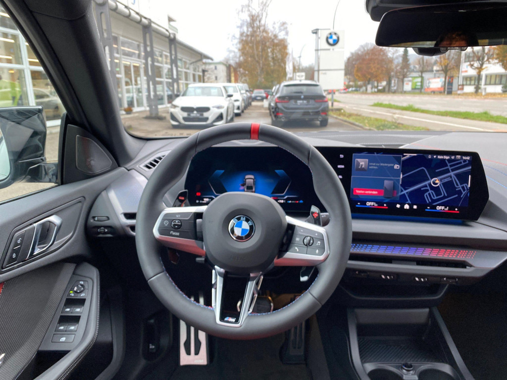 BMW M235