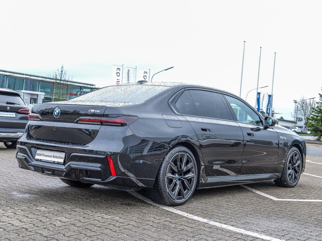 BMW i7 xDrive Sedan M70